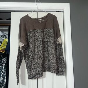 Knox rose leopard top
